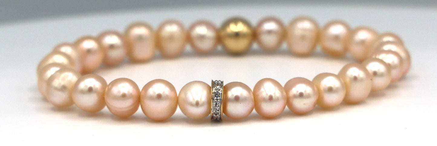 Pearls, Diamonds and 18K Yellow Gold